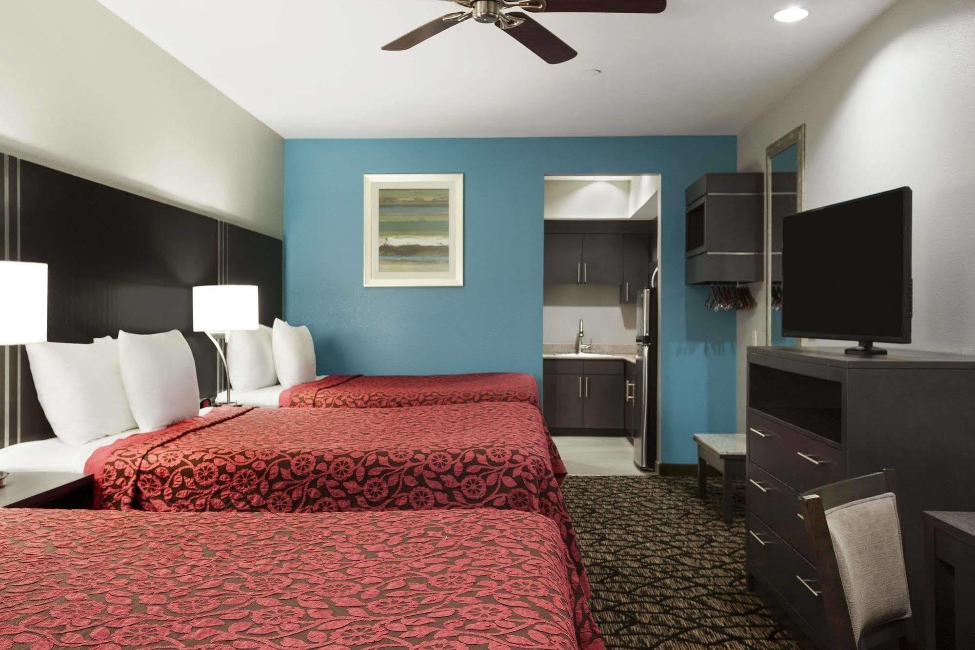Days Inn & Suites By Wyndham Houston North-Spring Westfield Exterior foto