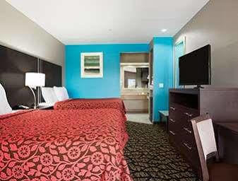 Days Inn & Suites By Wyndham Houston North-Spring Westfield Exterior foto